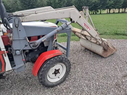 Frontlader mit Konsole für Steyr 8055