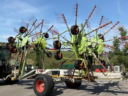 Claas Liner 3.000 Vierkreiselschwader