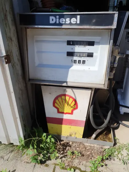 SHELL Zapfsäule Diesel