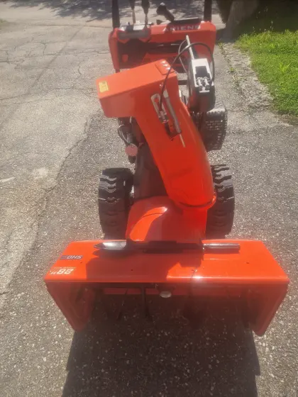 Ariens ST 28 DLET EFI SHO RapidTrak, Bj. 11/2023, neuwertig (Modell 921335)