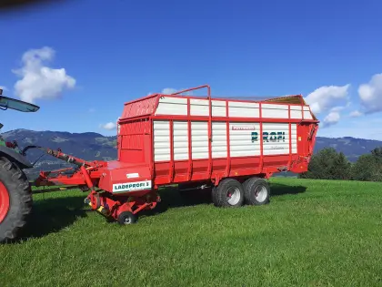 Pöttinger Ladeprofi 3
