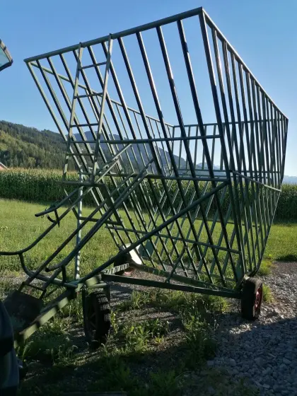 Anhänger für Kleinballen