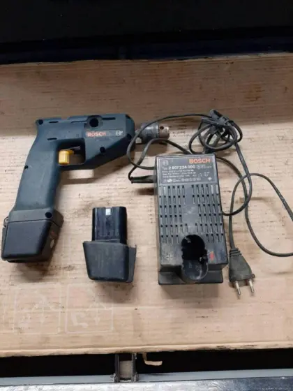 Defekter Akku-Schrauber Bosch GBM 7,2 VE