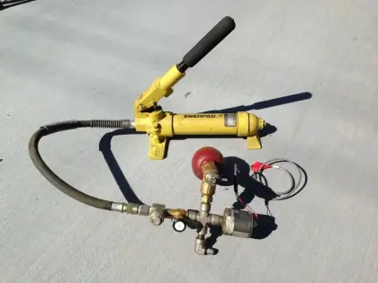 Enerpac P18 Handpumpe-Set mit Setra-, Hydac-Ventilen