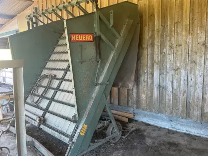 NEUERO Heubladedosiergerät 6 m Zuführband