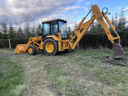 Baggerlader MF50 HX T