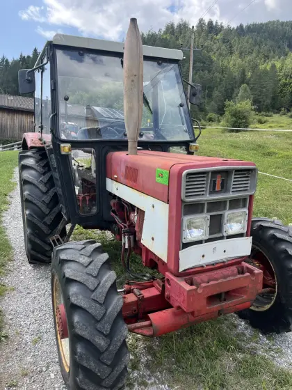 Traktor IHC 633A