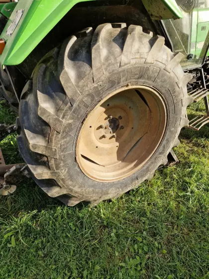 16.9R30 Vredestein