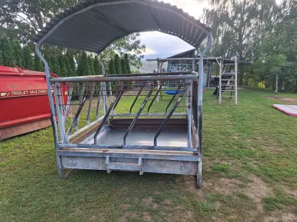 Verkaufe Futterraufe