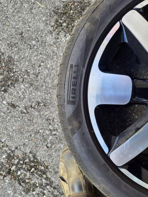 Sommerreifen auf Alufelgen, 4 Loch, Citroën C3