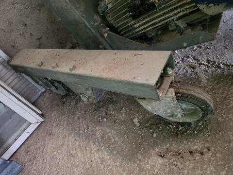 Getreideschnecke mit Fahrwerk 12 m Länge