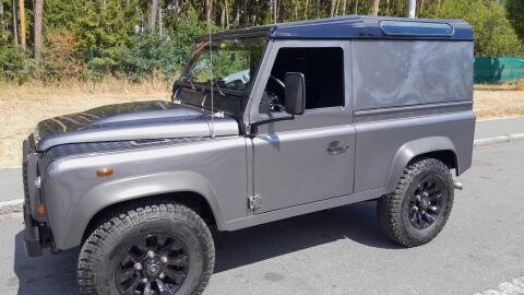 Land Rover Defender