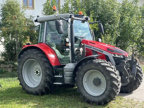 Massey Ferguson S 5 145, Bj. 2022, 1.100 Bstd.
