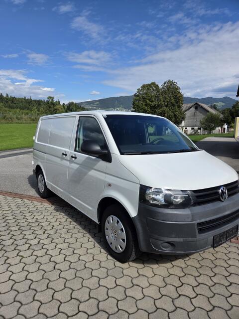 VW Bus T5 Transporter 2.0 VW T5