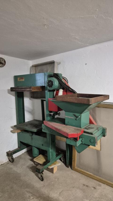 Voran Mostpresse mit Apfelquetsche
