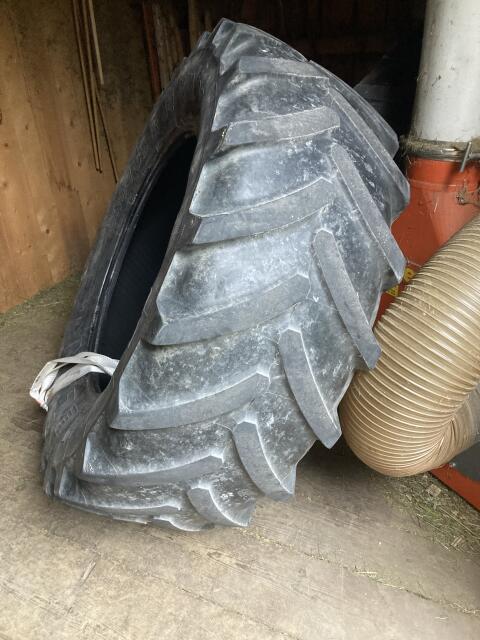 Traktorreifen 540/65R34