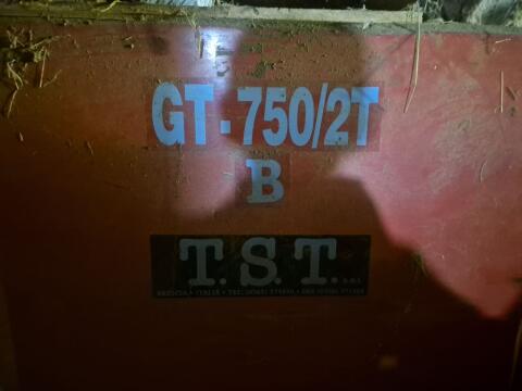 TST Heubagger GT 750/2T