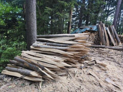 Zaunstecken aus Kastanienholz