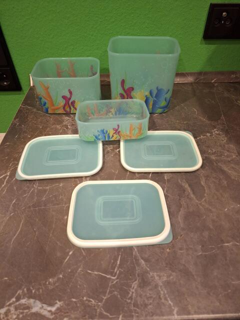 3 Tupperware-Dosen