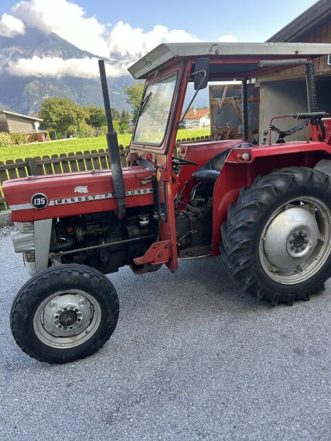 Massey Ferguson 135