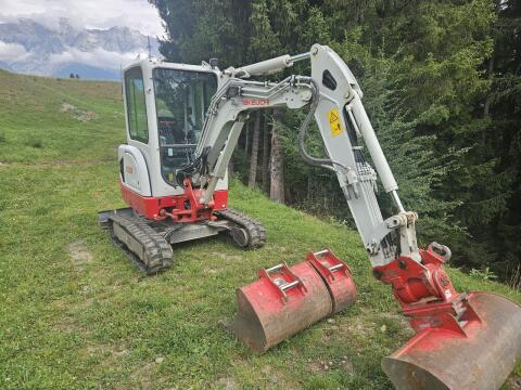 Takeuchi TB 225