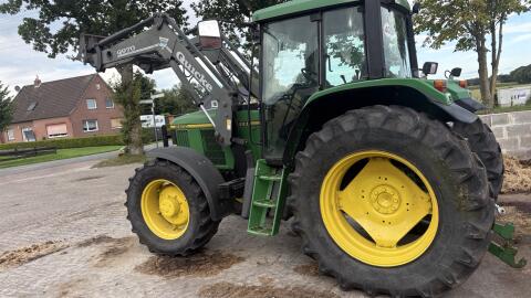 John Deere 6600