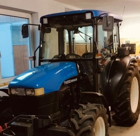 New Holland TN-D 55 mit wenig Bstd.