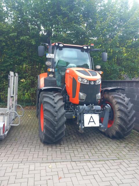 Kubota M7172