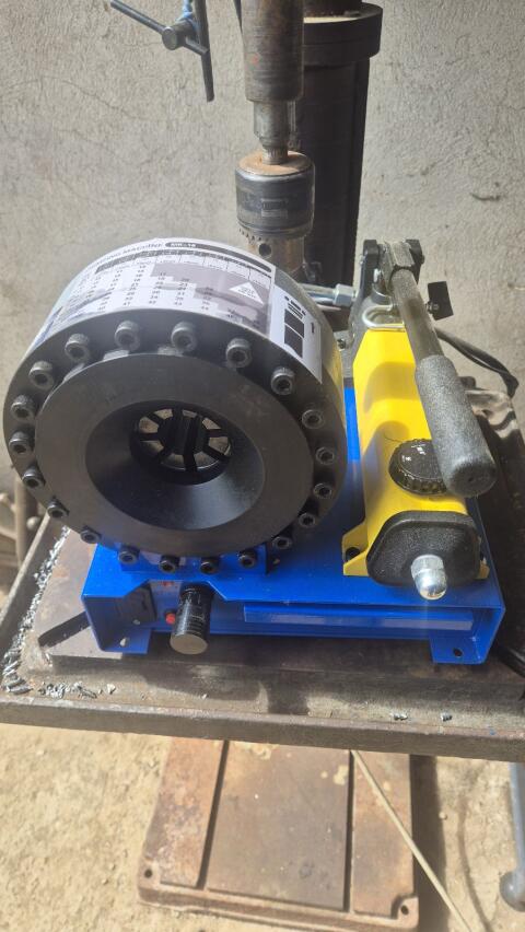 Hydraulikschlauchpresse