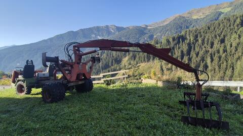 Bagger mit Transporter