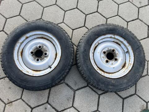 Anhänger Räder