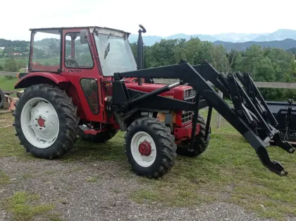 Traktor IHC 633 Allrad Servo IHC 633