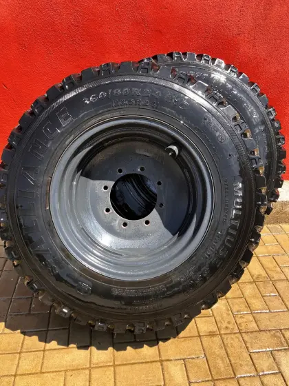 Kommunalbereifung, Traktorreifen Nokian 440/80 R34 und 360/80