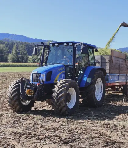 New Holland TL80A