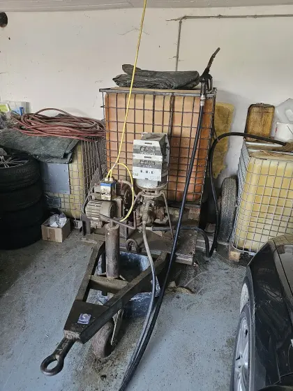 Hoftankstelle, Anhänger und IBC-Tank 1.000 l
