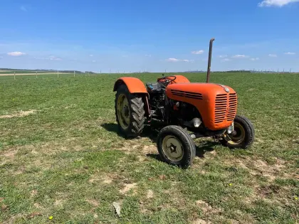 Steyr Traktor 288