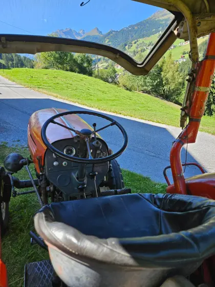 Steyr 188 mit Holzspalter
