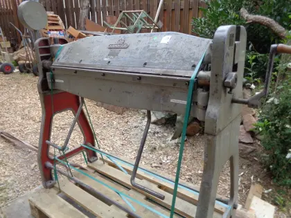 Blechbiegemaschine