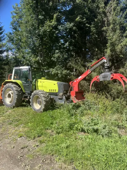 Valtra 8550