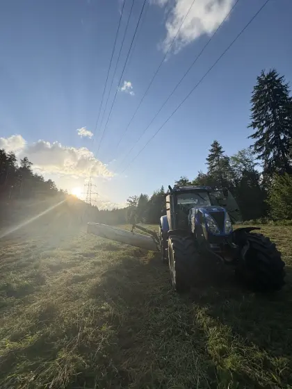 New Holland T6050