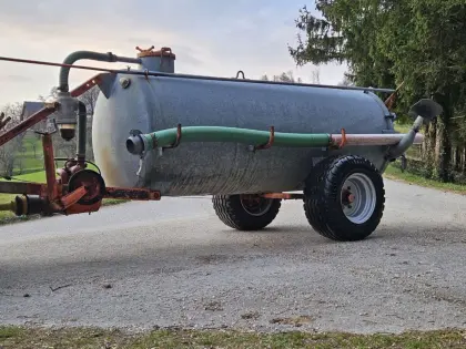 Bauer Güllefass 3.000 l MEC 4.000