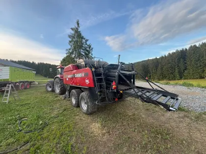 Case LB 433 New Holland BB Quaderballenpresse
