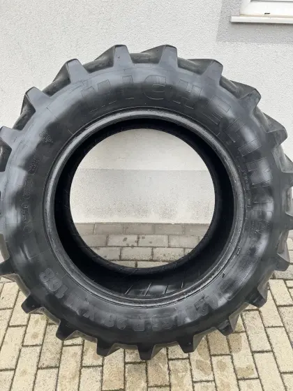 Reifen 420/65R28 Michelin