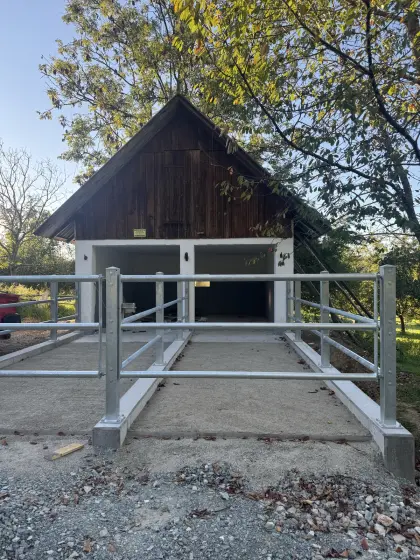 Einstellplatz in kleinem Privatstall