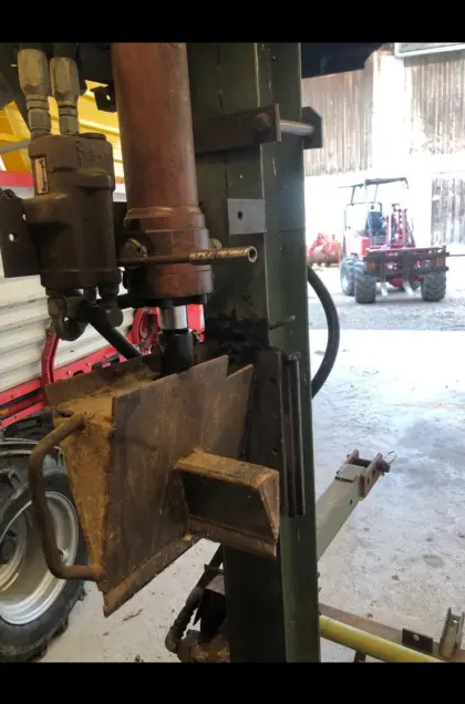 Verkaufe einen selbstgebauten Holzspalter