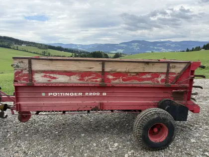 Pöttinger 2.200 B Miststreuer