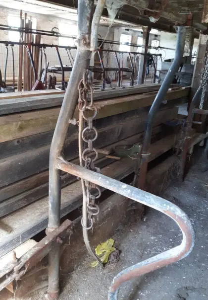 Liegetrennbügel