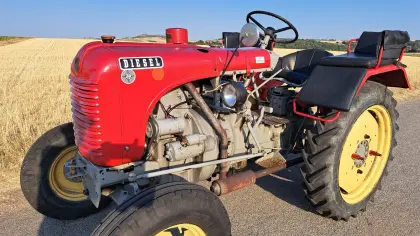 Steyr Traktor T84 (18er)
