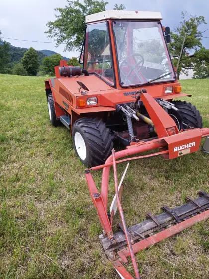 Bucher TM850 inkl. Mähwerk, Bandrechen