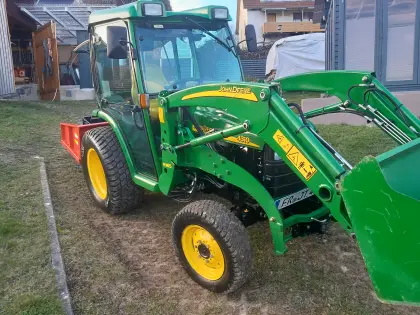 John Deere 4310